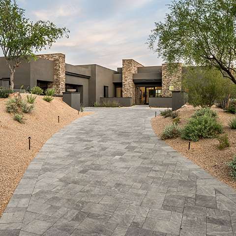 pavers driveway and home entry