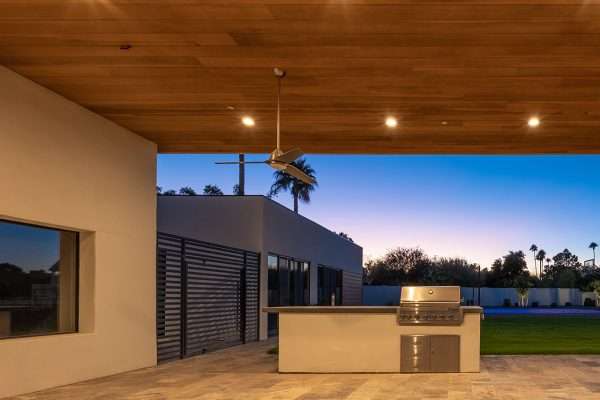 7K3A8998-HDR backyard lighting in BBQ area